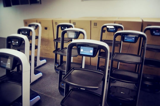 諄勤嵌入式硬件產(chǎn)品攜手服務(wù)機(jī)器人,為餐飲業(yè)注入新動力 諄勤嵌入式硬件產(chǎn)品攜手服務(wù)機(jī)器人,為餐飲業(yè)注入新動力